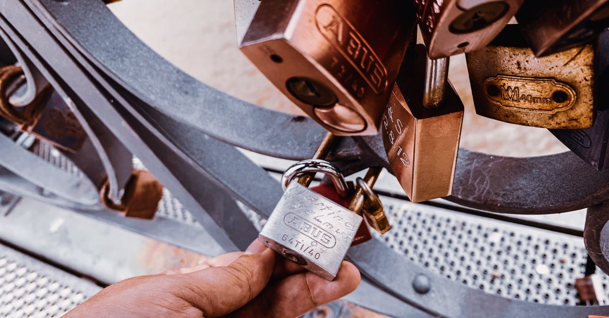locksmith service technician — Greg Locksmith